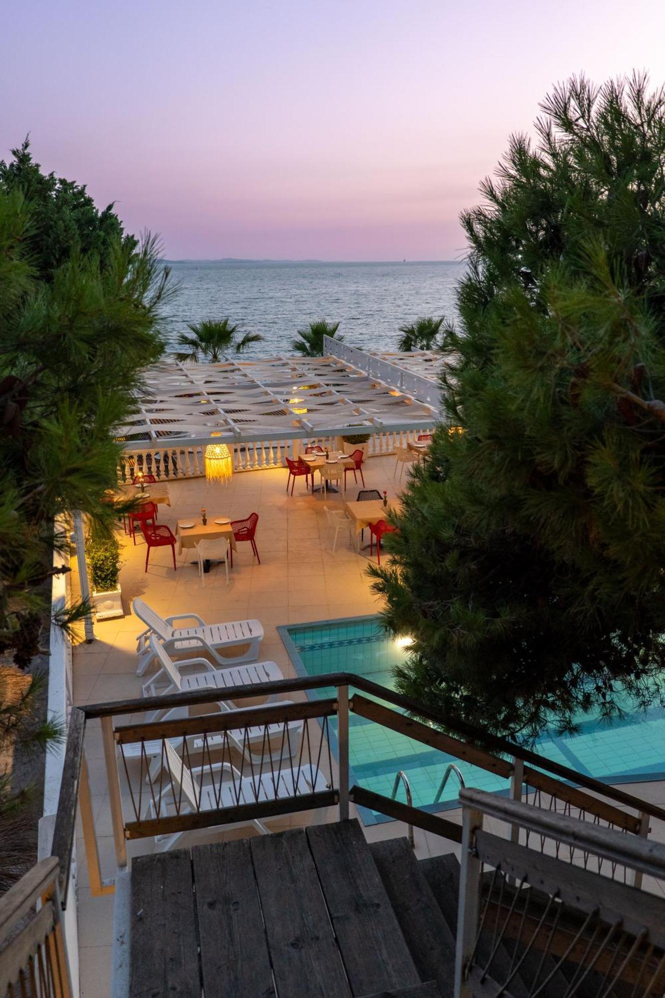 Hotel Sejko Sarande Exterior photo