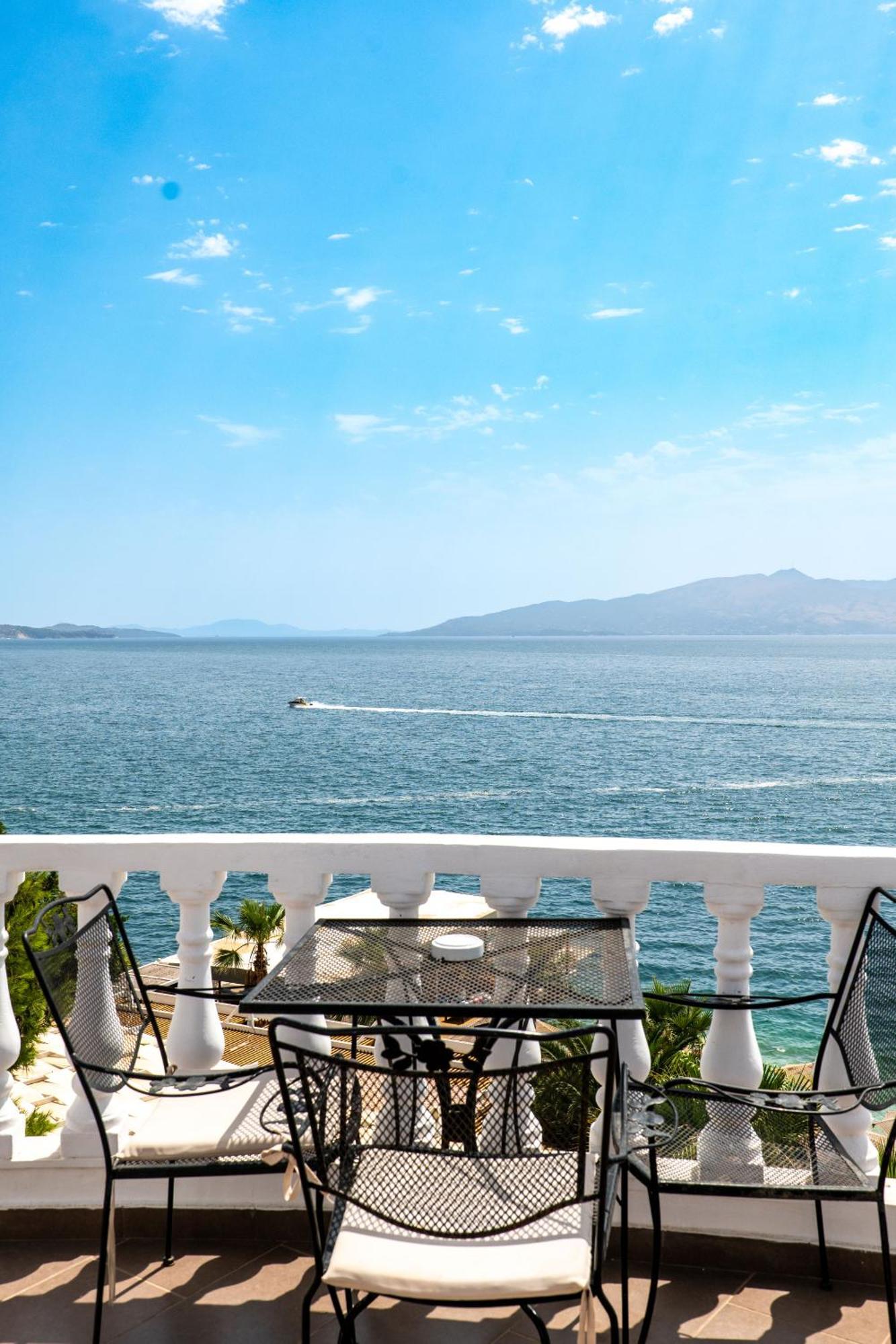 Hotel Sejko Sarande Exterior photo