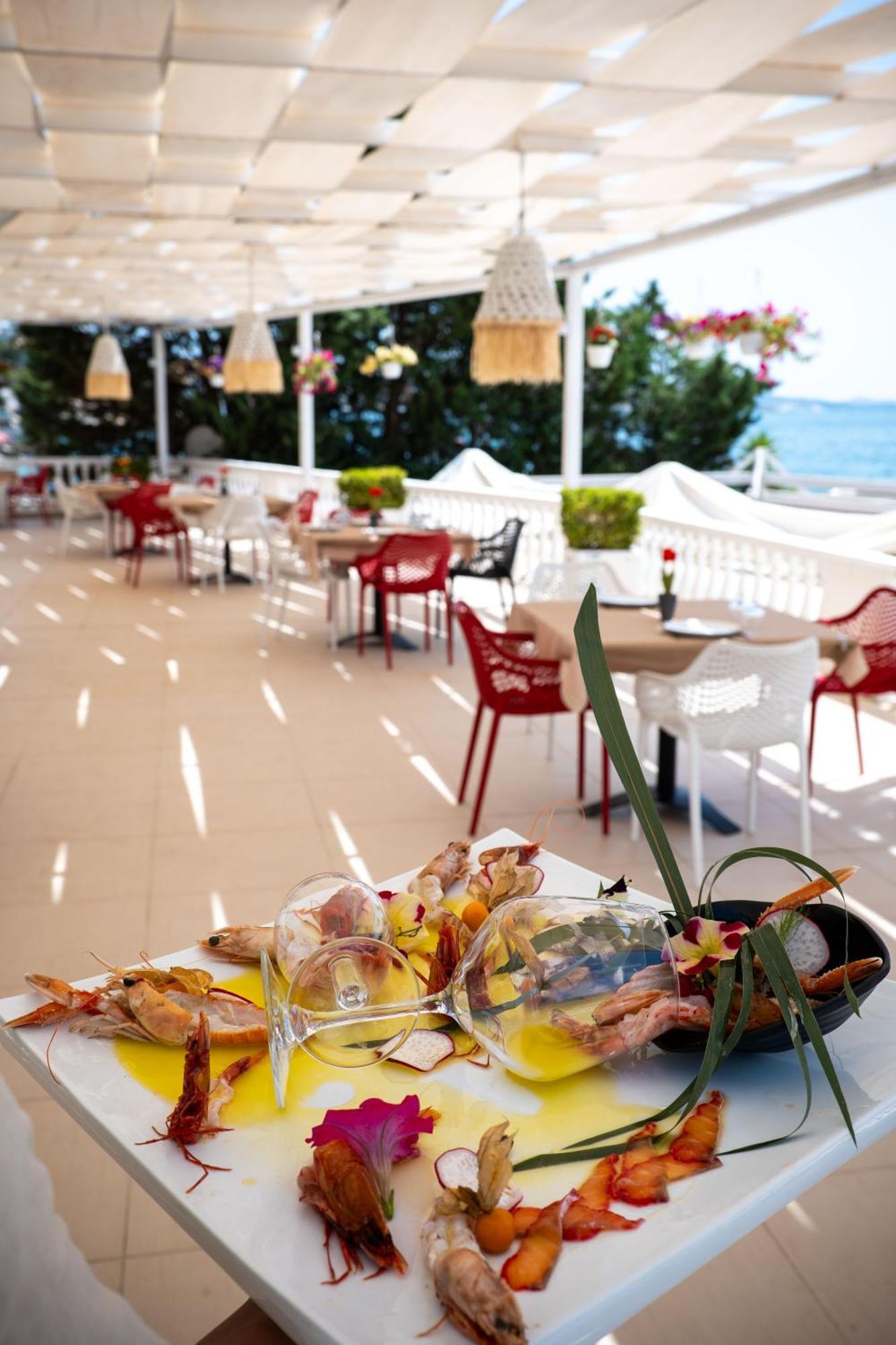 Hotel Sejko Sarande Exterior photo