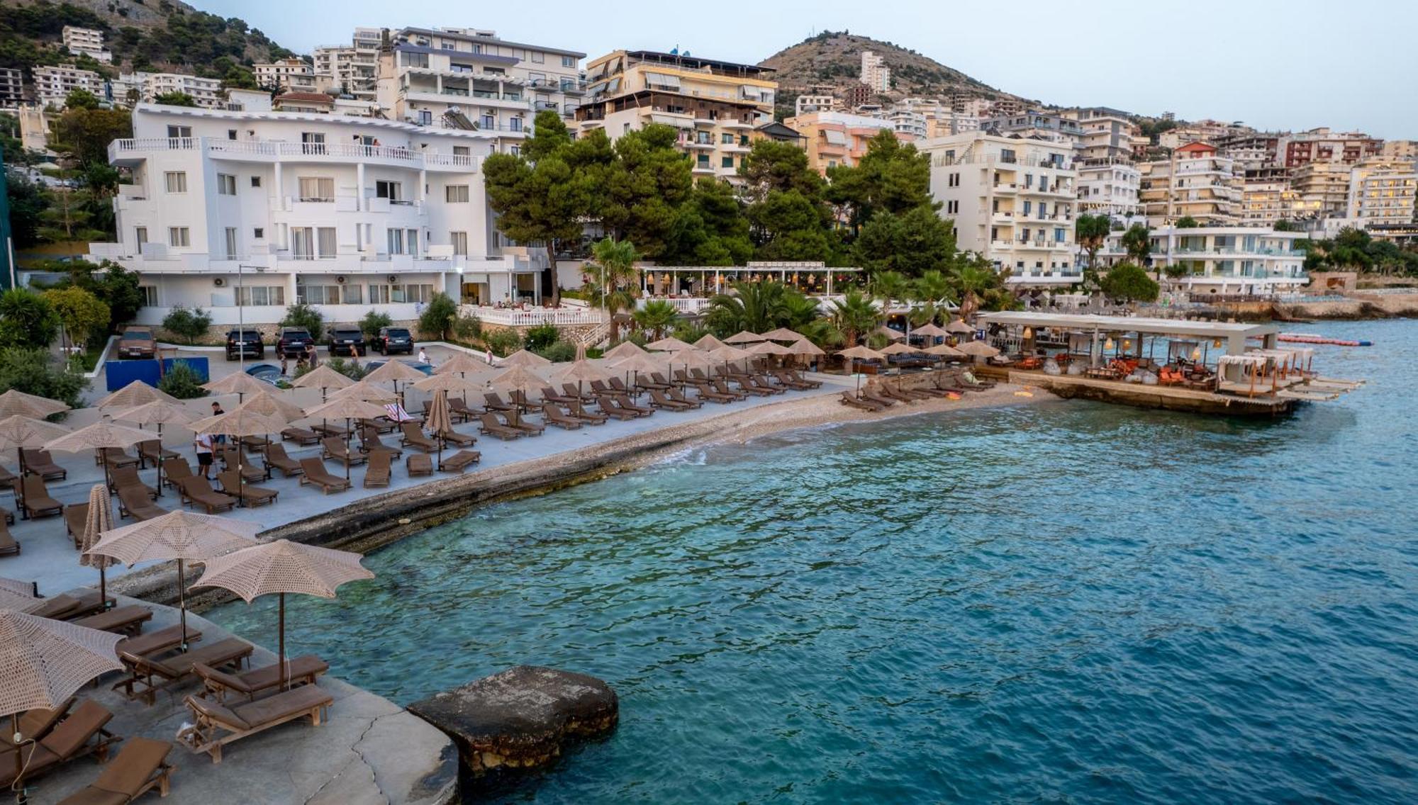 Hotel Sejko Sarande Exterior photo